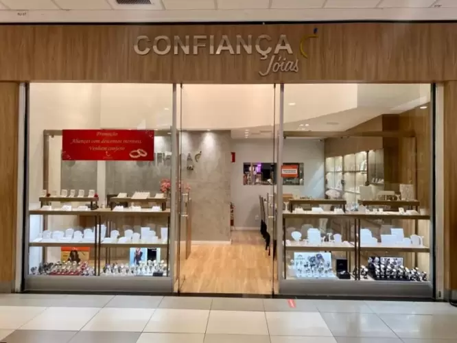 Loja comercial da Confiança Jóias - Shopping Cidade.